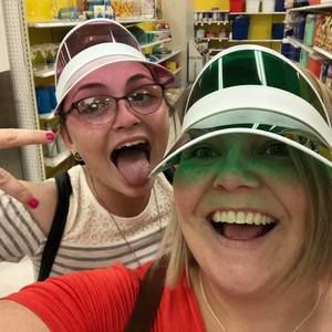 Meet your Posher, Amy